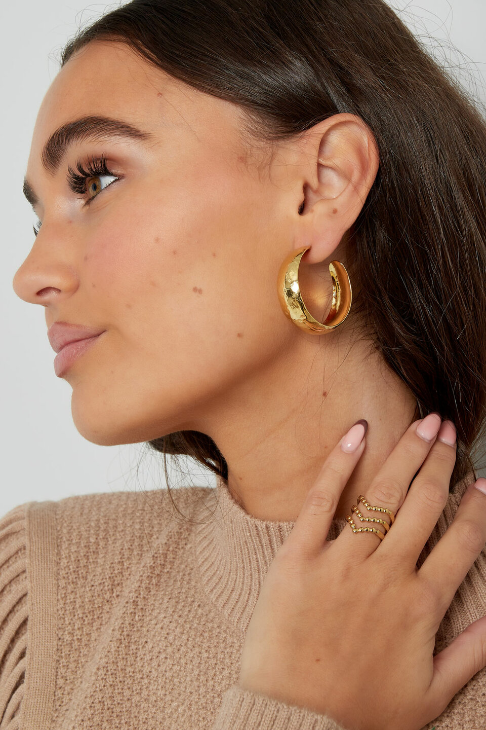 Hoop Structure Earrings Gold