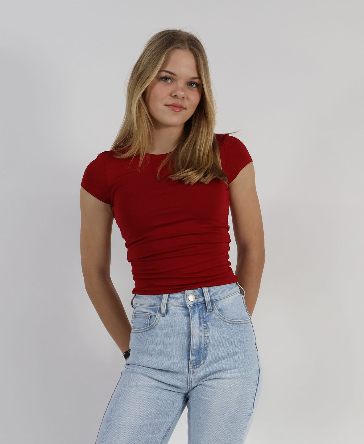 Leela Short Top Long Red