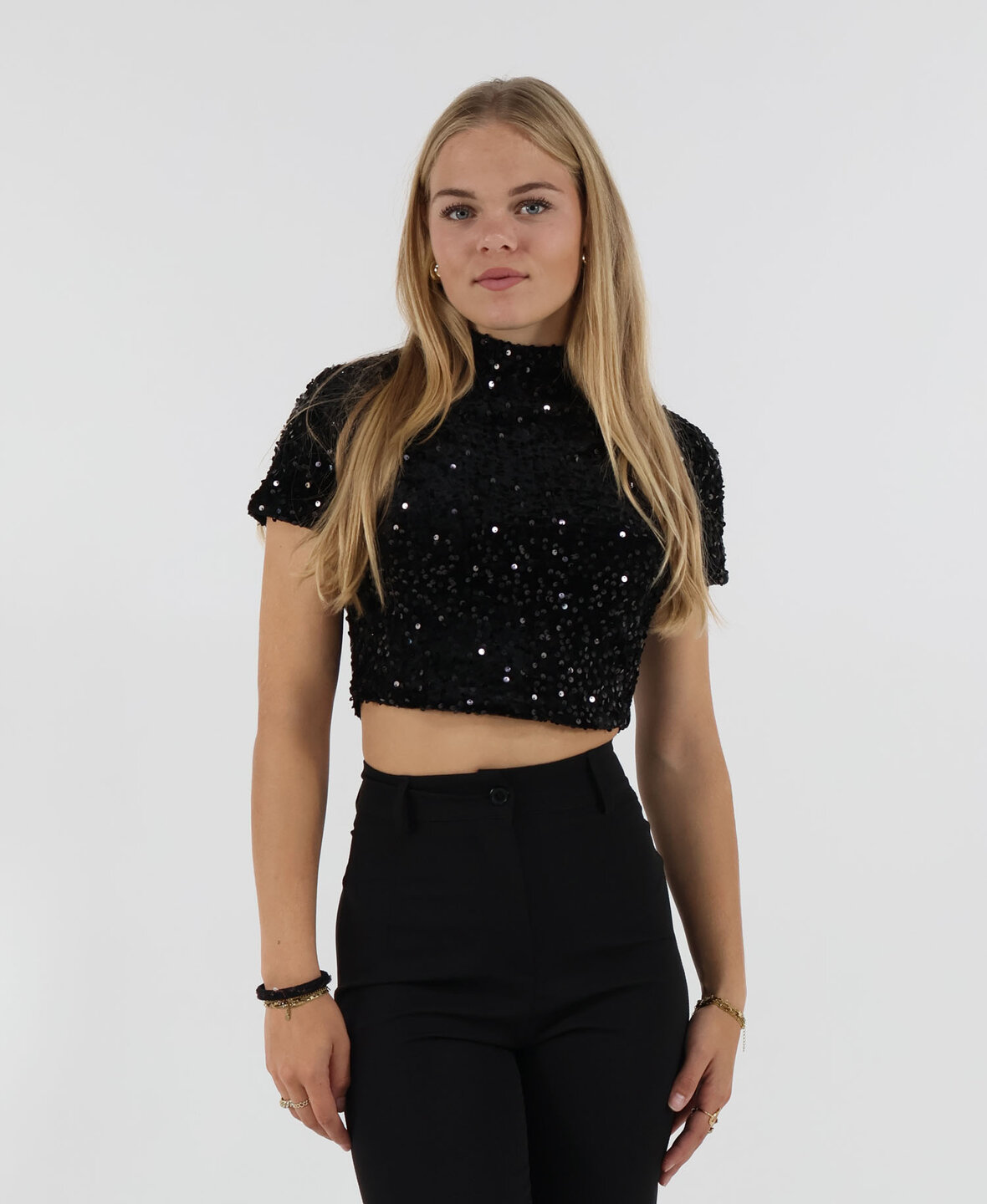 Velvet Sequin Top Short Black