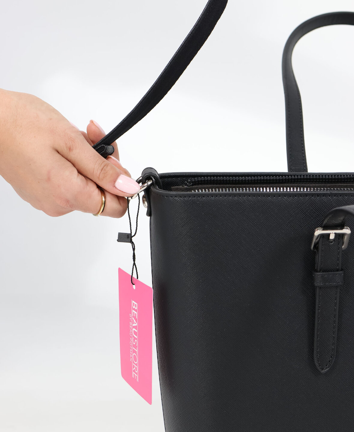 Flora en Co Saffiano Bag Black 