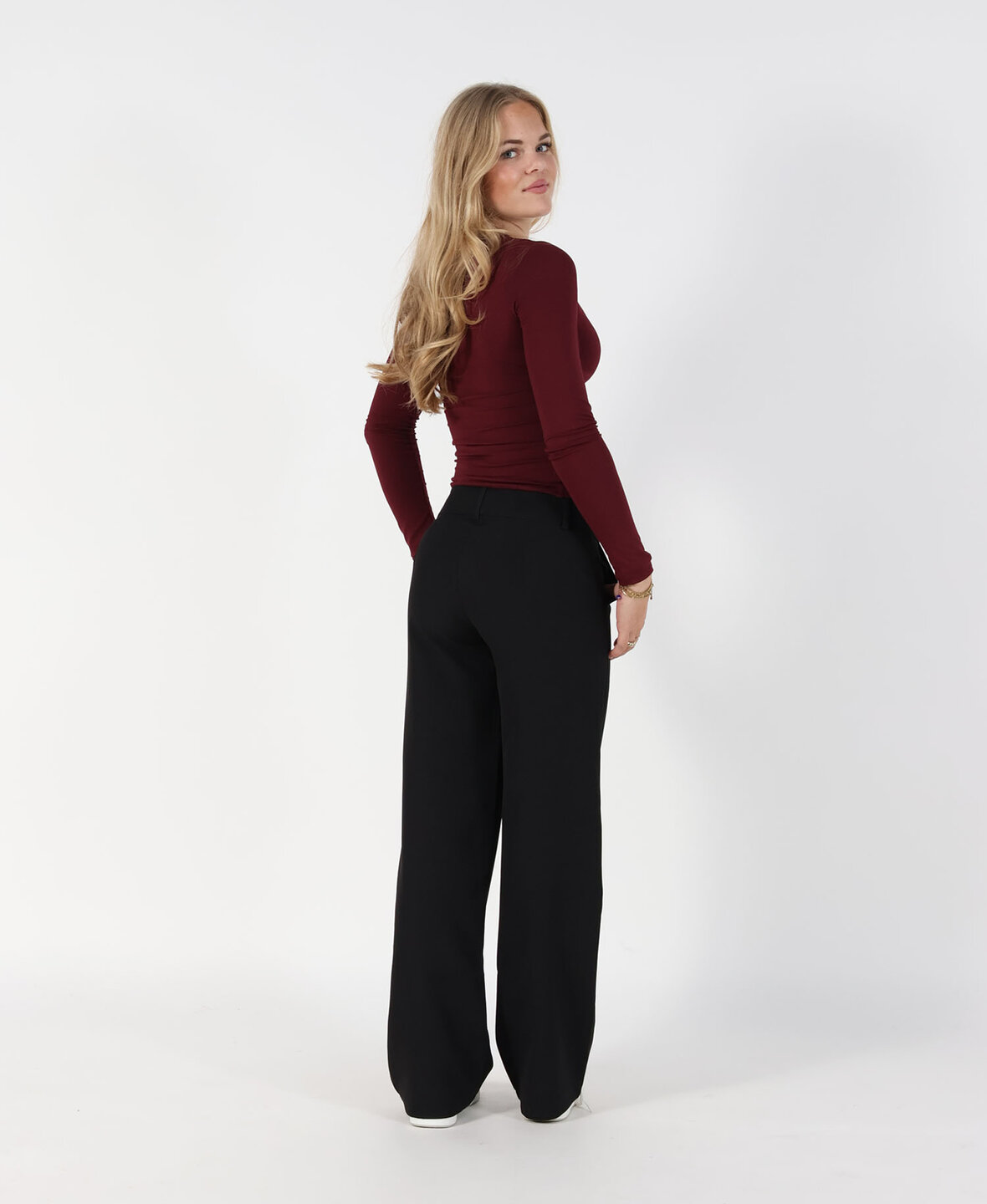 Low/Mid Waist Sanne Pants Black (REGULAR)