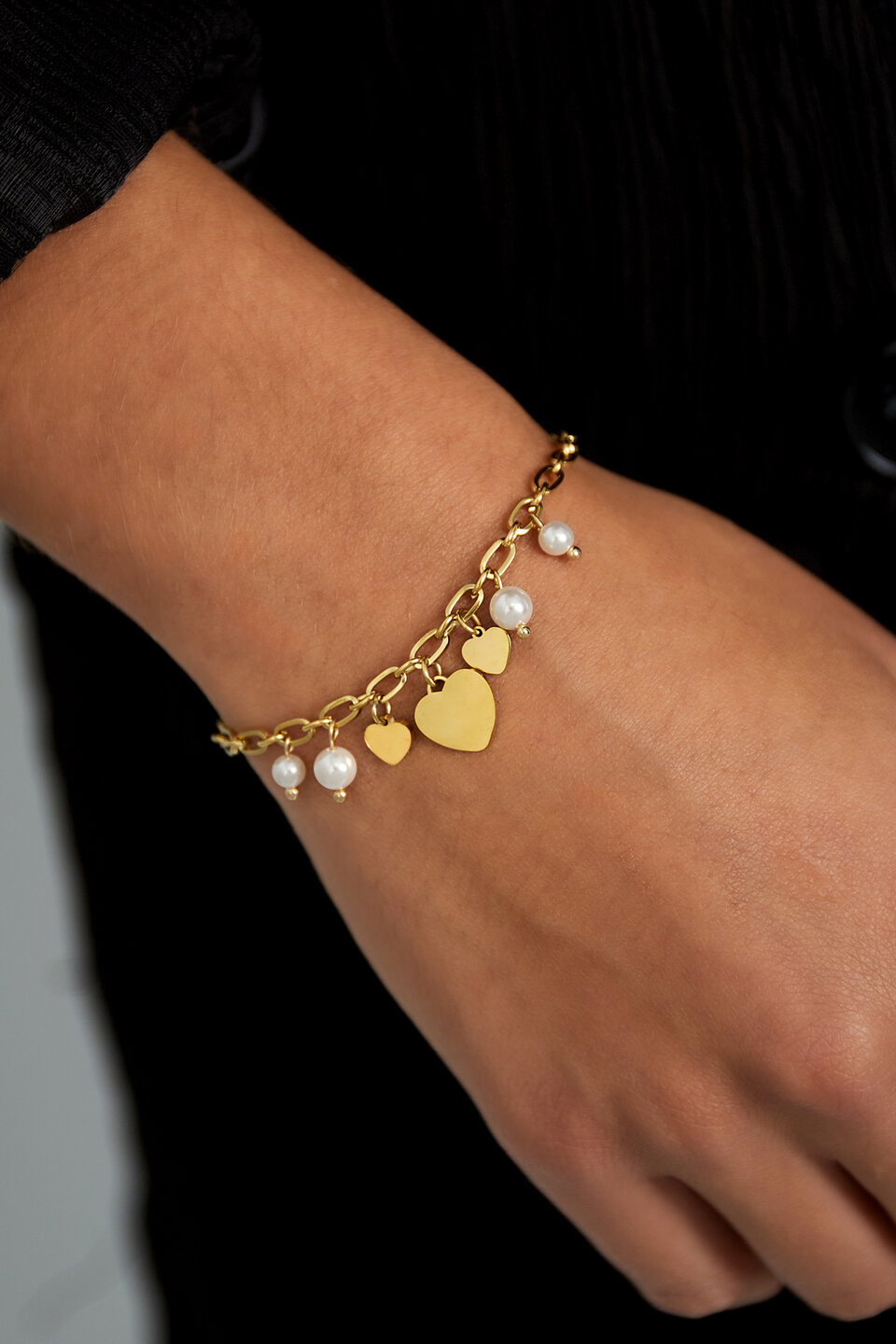 Heart And Pearls Bracelet Gold