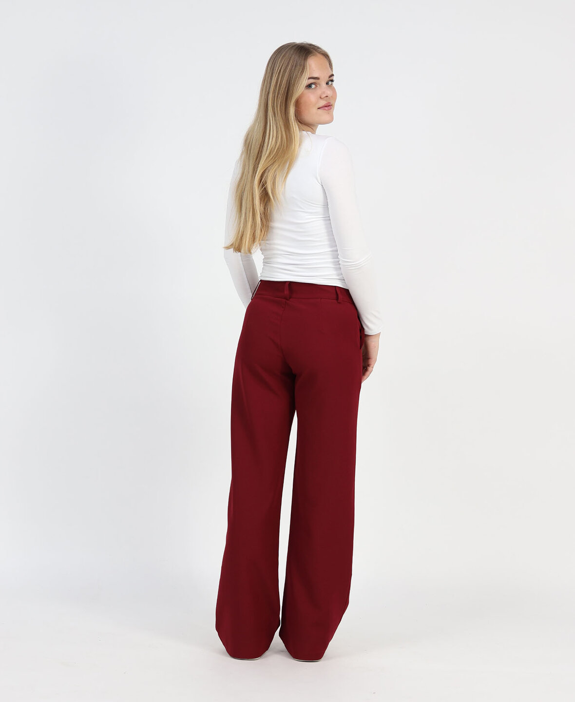 Low/Mid Waist Sanne Pants Burgundy (REGULAR)